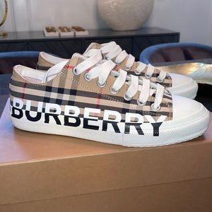 COPY - Burberry Sneakers
